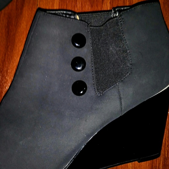 Unlisted 'Bold Voice' Wedge Booties - Picture 4 of 7